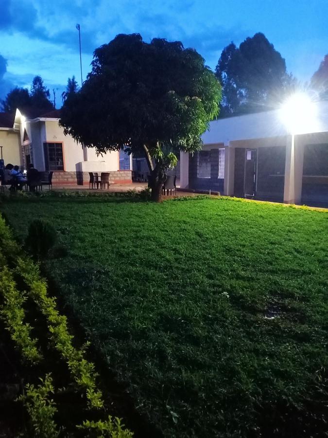 ניירי The Peak Meadows Hotel מראה חיצוני תמונה
