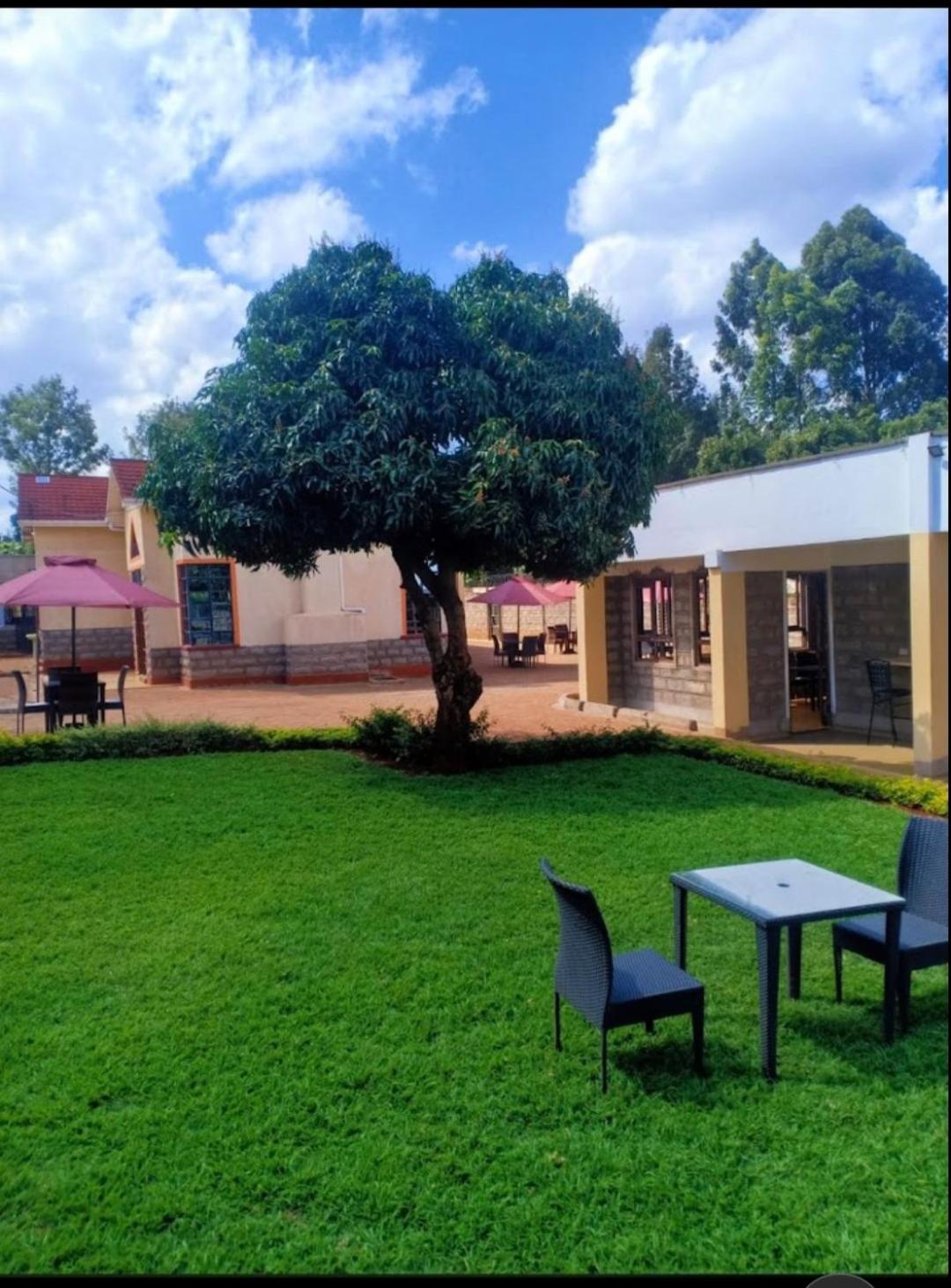 ניירי The Peak Meadows Hotel מראה חיצוני תמונה